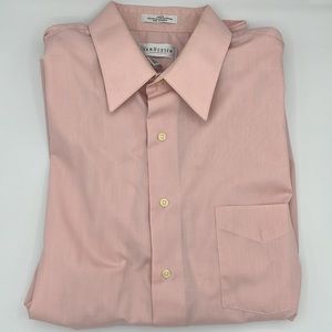 Pink wrinkle free cotton/poly button front dress shirt. L
